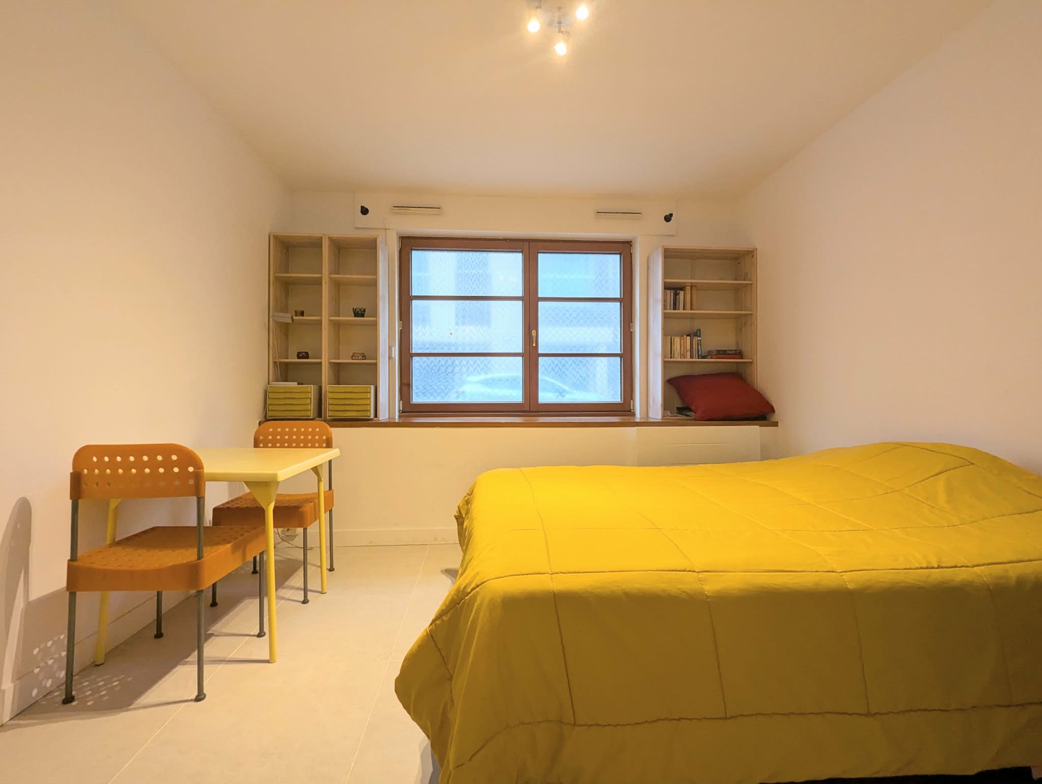 Studio central Paris 11